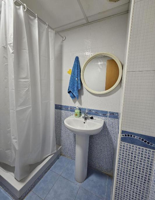 Habitacion En Piso Compartido Cerca De Playa Lejlighed Xilxes  Eksteriør billede